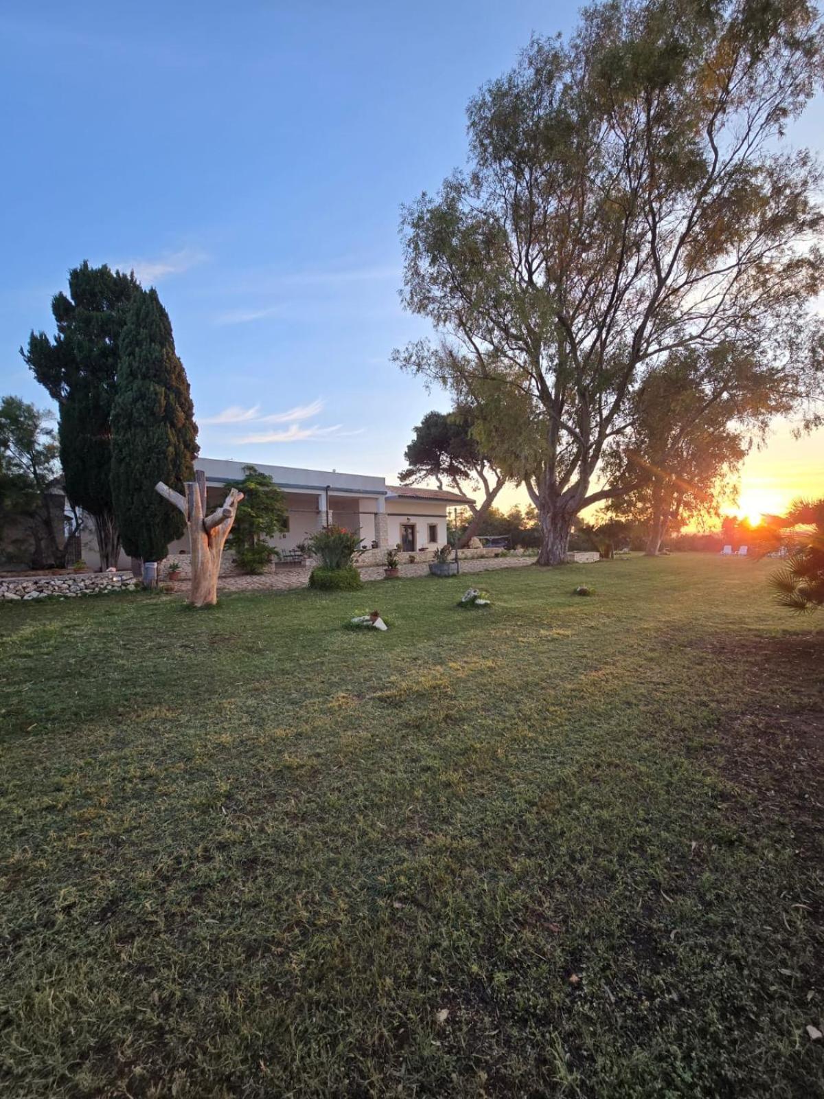 B&B Casa Cavarra Portopalo Di Capo Passero Exteriör bild