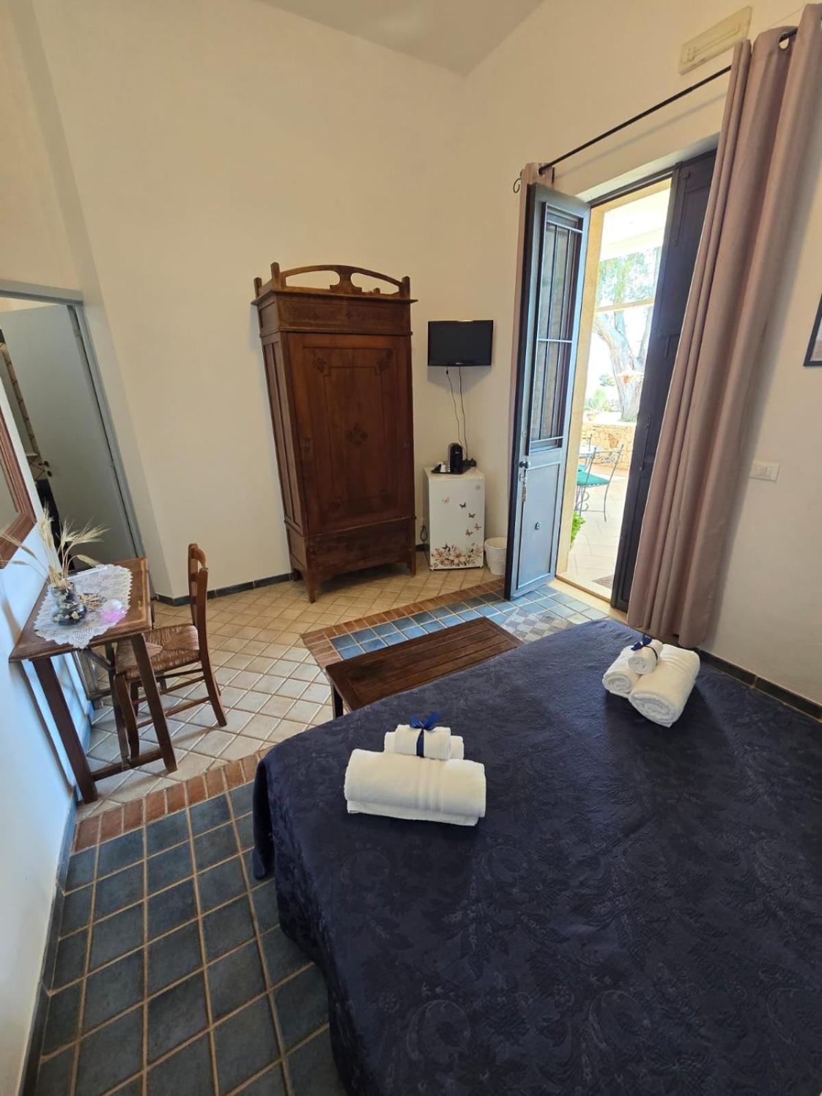B&B Casa Cavarra Portopalo Di Capo Passero Exteriör bild
